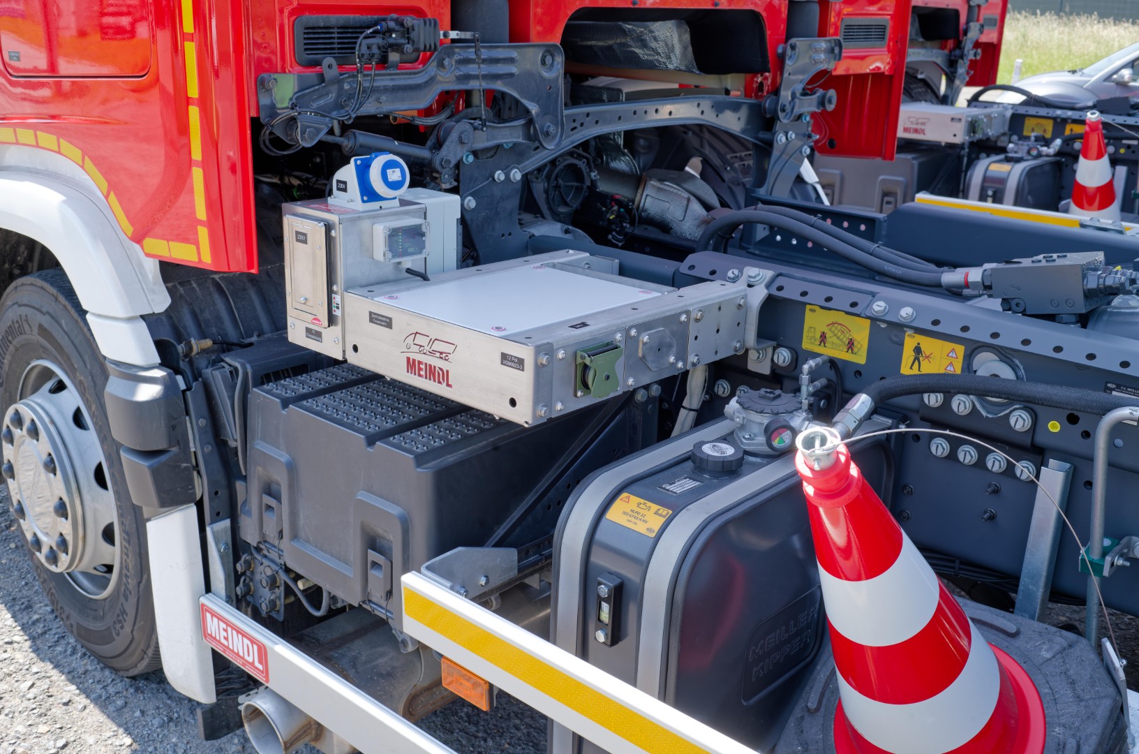 SCANIA Feuerwehrfahrzeug LKW Wechsllader WLF 26/6900, Feuerwehr Bielefeld Abrollkipper Meiller MEINDL Fahrzeugbau