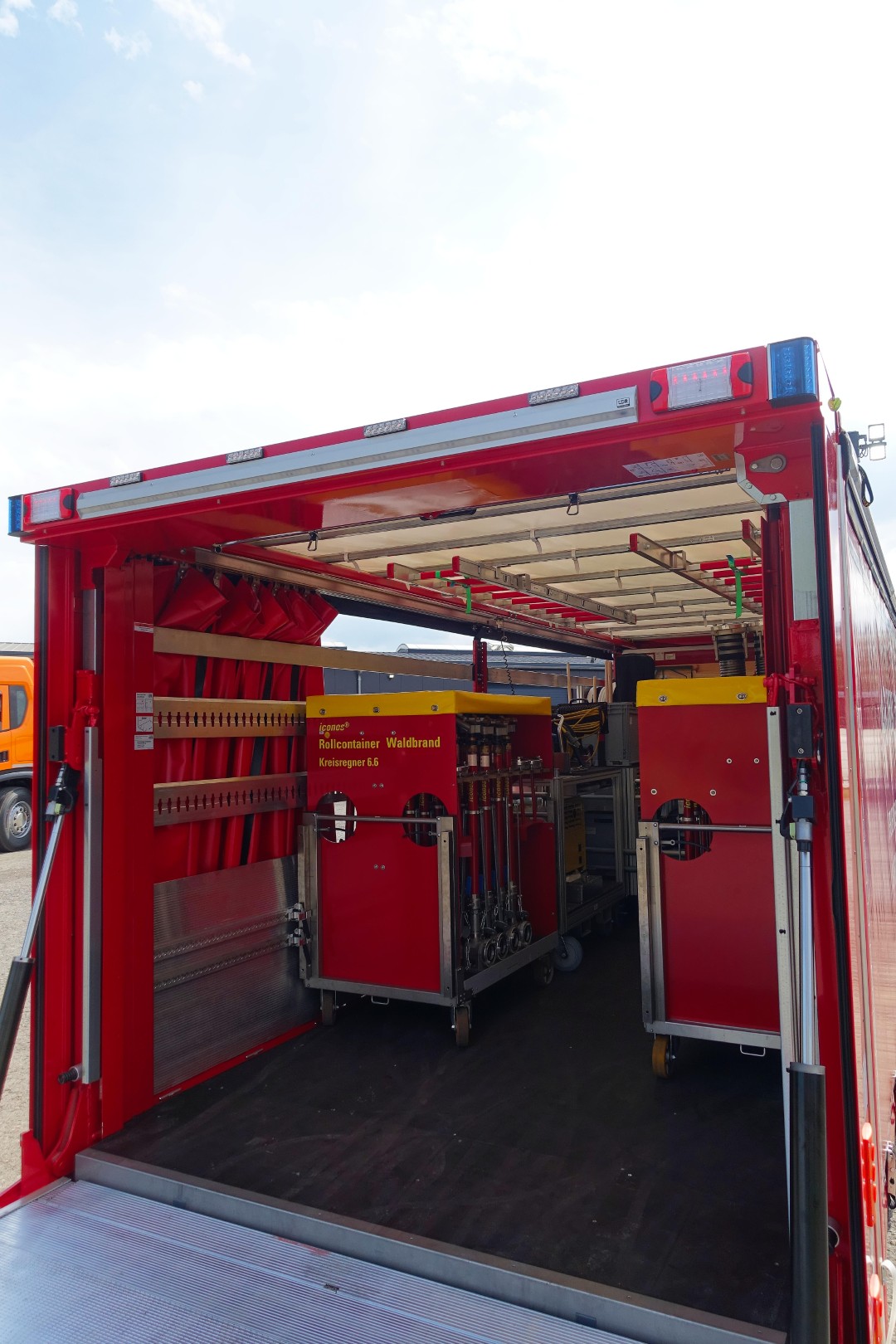 Abrollbehälter AB-Waldbrand, AB-Logistik, Meindl, Feuerwehr Ludwigslust-Parchim