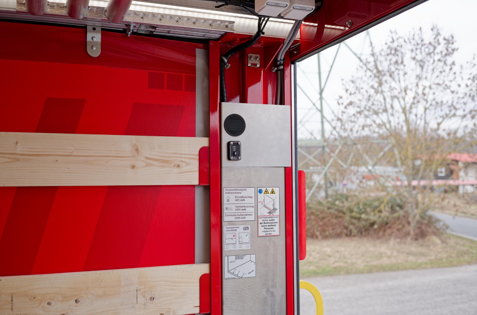 Gerätewagen Logistik 2 GW-L2 Feuerwehr Löhne Meindl Fahrzeugbau GmbH Volvo Wesle