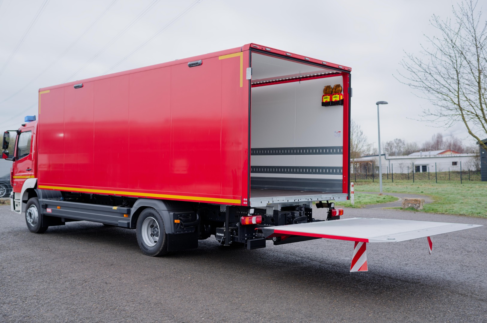 Gerätewagen Logistik 1 GW-L1 Feuerwehr Laatzen Meindl Fahrzeugbau GmbH Mercedes Atego