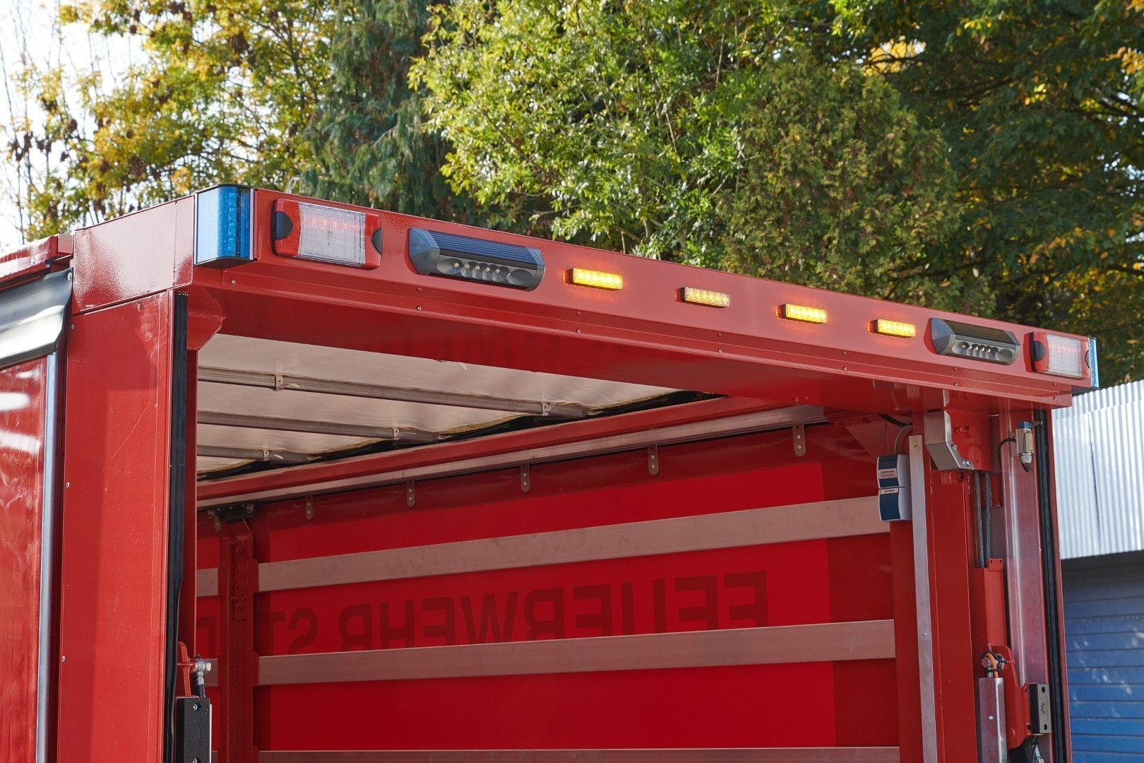 Manövrierscheinwerfer unter Spiegel