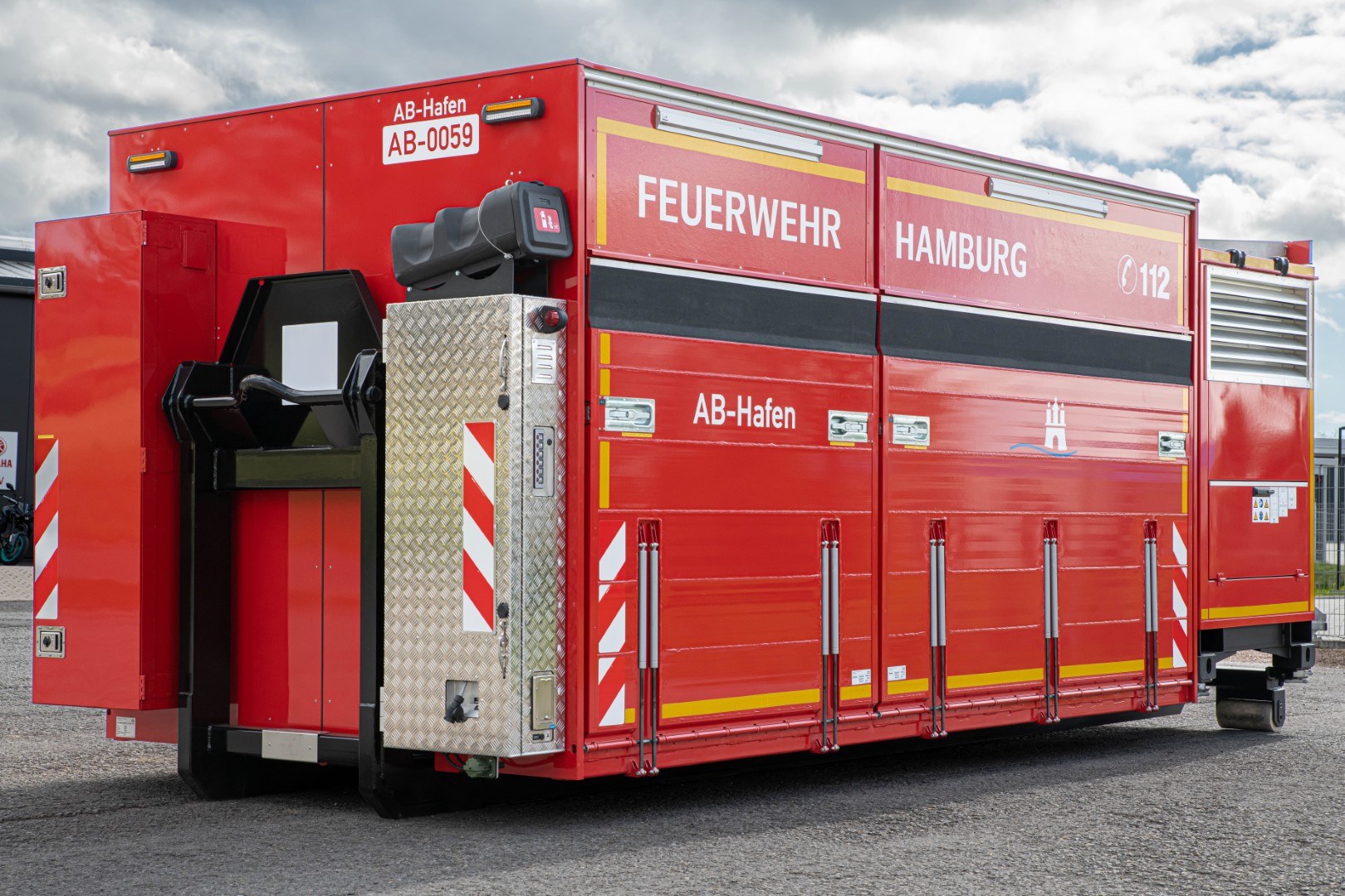 Abrollbehälter AB-Hafen Feuerwehr Hamburg Polyma Stromerzeuger 