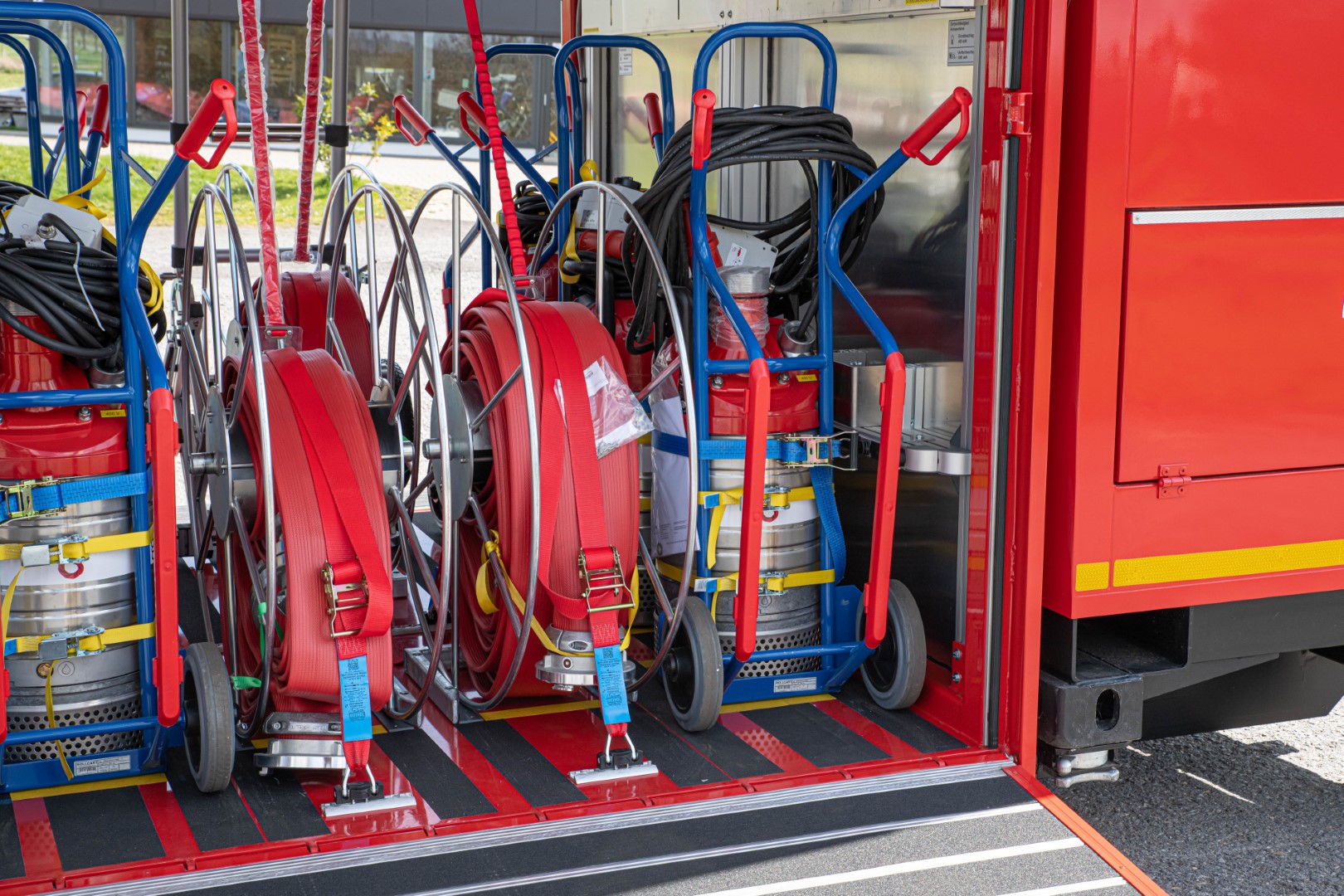 Abrollbehälter AB-Hafen Feuerwehr Hamburg Polyma Stromerzeuger